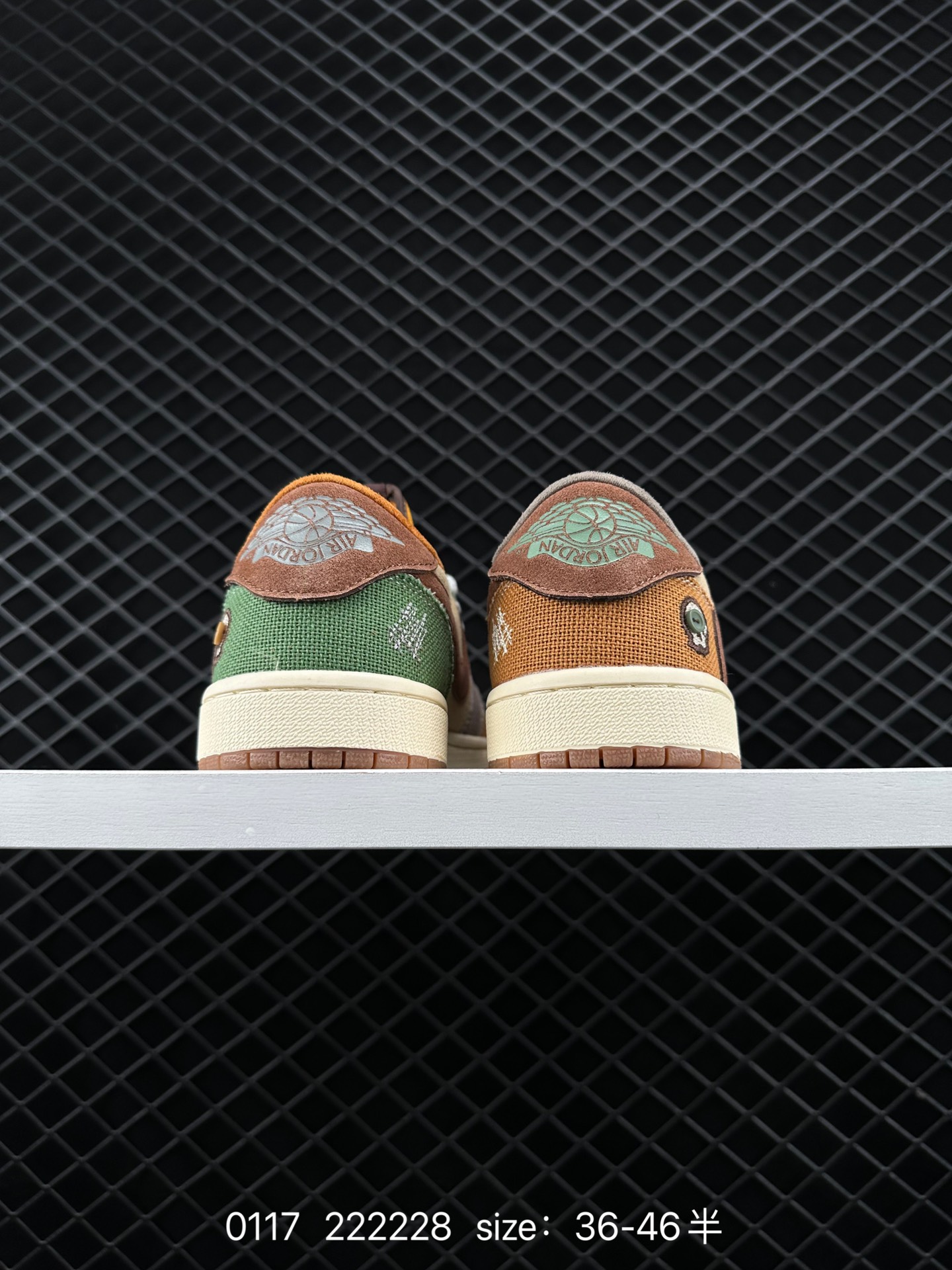 Air Jordan 1 Retro Low0G 